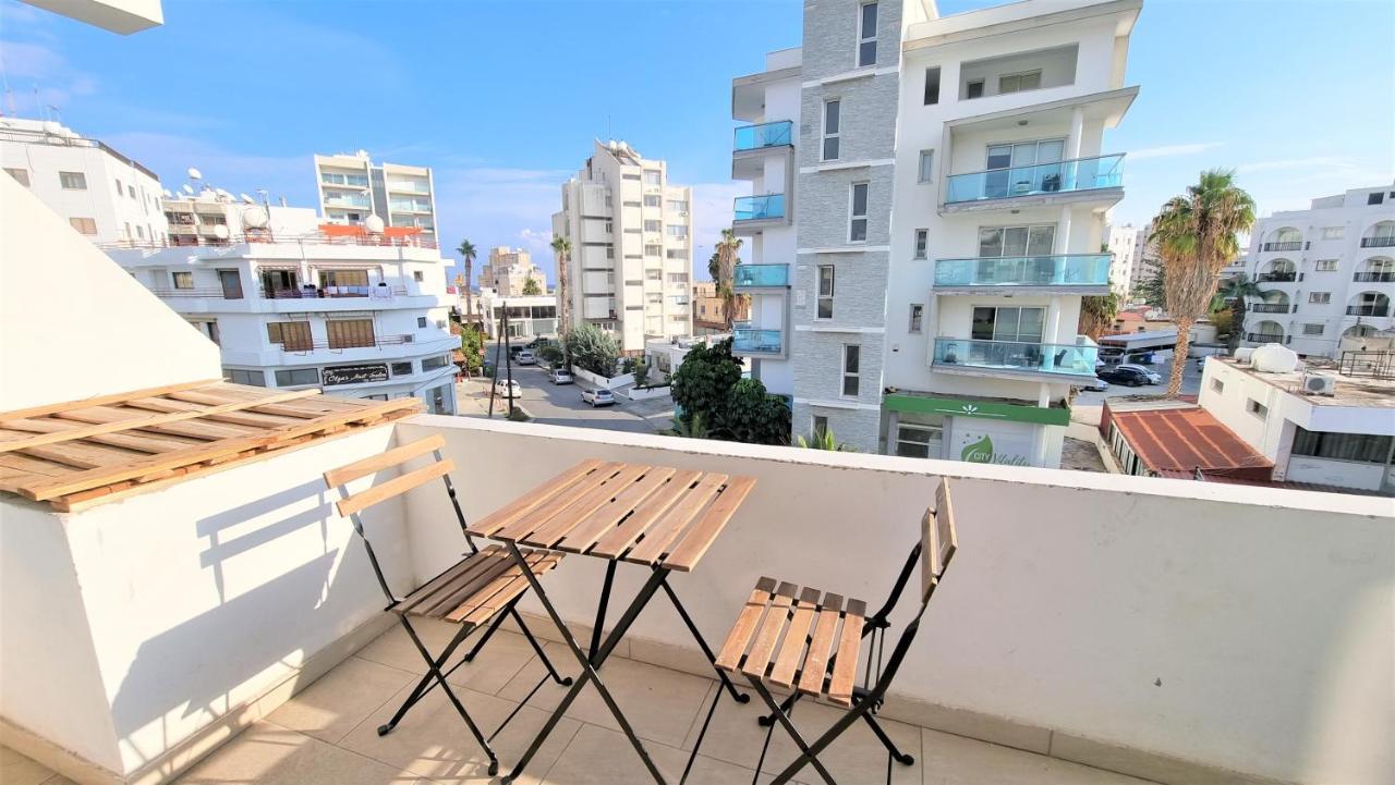 Spacious Lightflooded 2Br Apt / Near Center & Harbour 라르나카 외부 사진